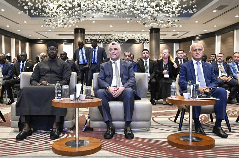 Türk müteahhitlerden Senegal’de 2,2 milyar dolarlık proje - Resim : 1