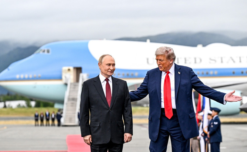 2,5 saatlik Alaska görüşmesi tamamlandı! Trump: Olumluydu ama tam olarak anlaşamadık - Resim : 1