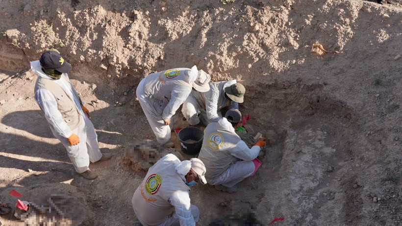 Irak’ta DEAŞ’tan kalma toplu mezar kazılmaya başlandı - Resim : 2