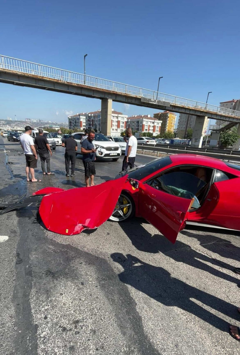 Türkiye’nin konuştuğu Ferrari kazası: Ferrari 458 Italia satıldı! İşte yeni sahibi… - Resim : 1