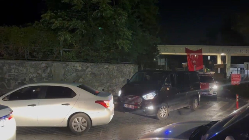 Boğaziçi Üniversitesi’nde 20 yaşındaki genç, bir kızı öldürdükten sonra intihar etti - Resim : 3