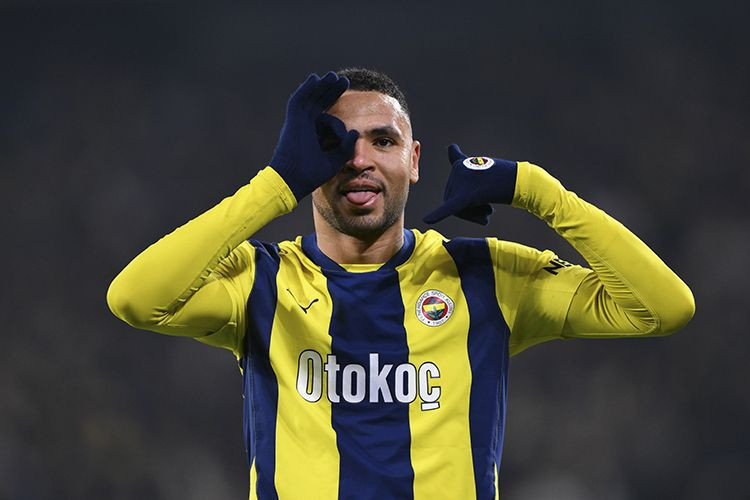 Galatasaray Osimhen ile listeyi alt üst etti! İşte Süper Lig tarihinin en pahalı transferleri - Resim: 13