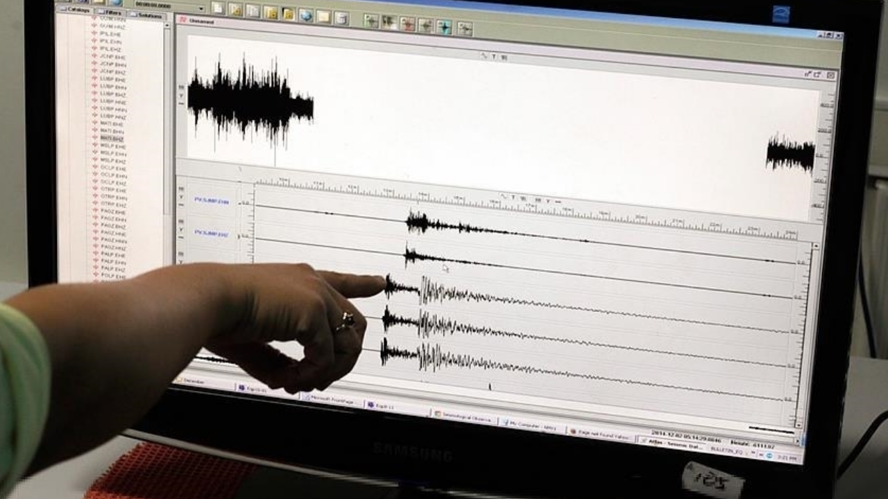 Son depremler 17 Ağustos 2025 listesi... İstanbul'da deprem oldu mu? Az önce deprem mi oldu? - Resim: 1