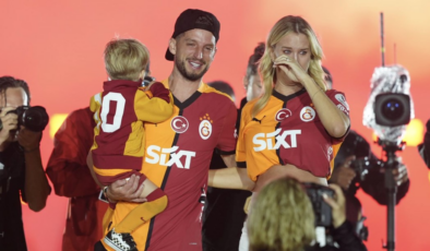 Gözyaşlarıyla Galatasaray’dan ayrılmıştı: Mertens’ten futbola veda