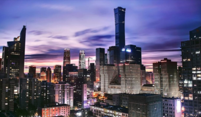 Çinli emlak devi Evergrande, Hong Kong borsasından çıkarıldı!