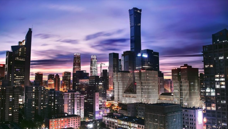 Çinli emlak devi Evergrande, Hong Kong borsasından çıkarıldı!