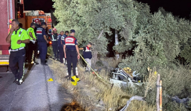 Köpeğe çarpmamak için direksiyonu kırdı… 2 kadın hayatını kaybetti