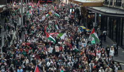 Avustralya'da on binlerce kişi İsrail'i protesto etti