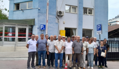 'Geçinemiyoruz' diyen emekli astsubaylar toplu halde İŞKUR’a başvurdu