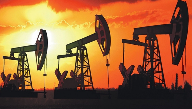 Petrol fiyatları Ukrayna belirsizliği ve Hindistan yaptırımı beklentisiyle düşüyor