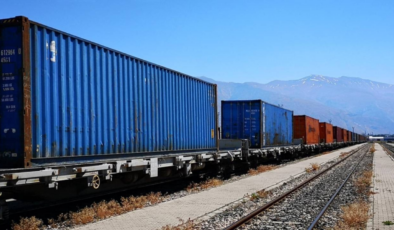 Çin'den yola çıkan iki yük treni yarın Türkiye'den Avrupa'ya hareket edecek