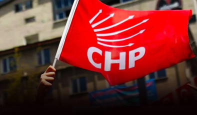 CHP Salihli İlçe Başkanı Akgün istifa ederek adaylıktan çekildi