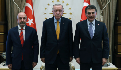 Cumhurbaşkanı Erdoğan, OYAK Yönetim Kurulu Başkanı Aksakallı'yı kabul etti