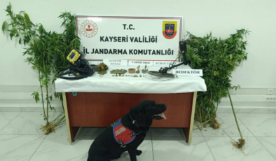 Kayseri'de tarihi eser niteliği taşıyan 21 obje ele geçirildi