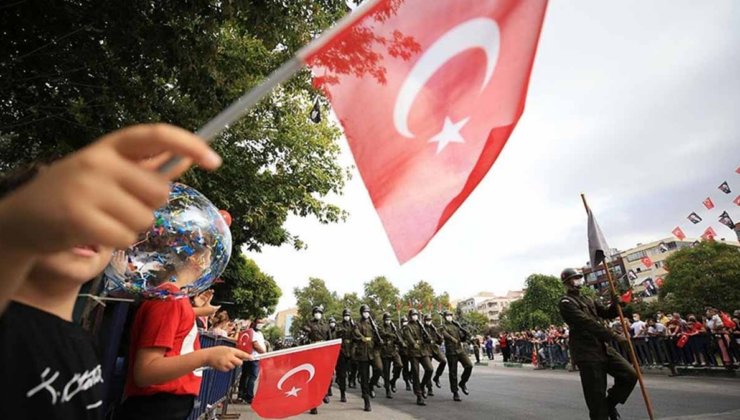 30 Ağustos Zafer Bayramı resmi tatil mi, 29 Ağustos Cuma yarım gün mü? İşte 2025 tatil durumu