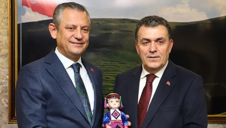 AK Parti'ye mi geçecek? Faruk Demir iddialara yanıt verdi
