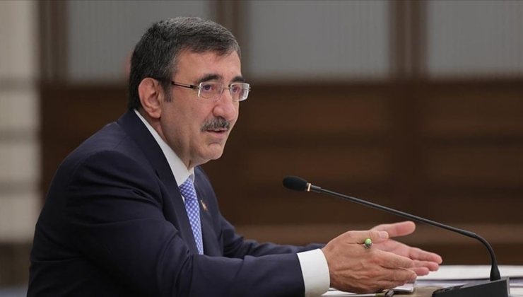 Cevdet Yılmaz, ekonomistleri hedef aldı