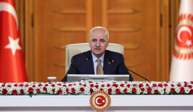 Numan Kurtulmuş: Türkiye'ye özgü bir modeli gerçekleştirmek komisyonun tarihi başarılarından olacak