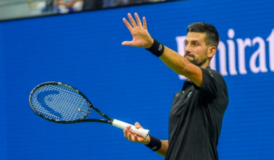 Djokovic ve Pegula turladı