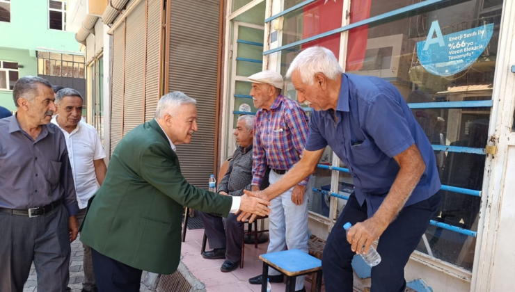 Milletvekili maaşından şikayet eden eski AKP'li vekil ilçe ve köy ziyaretlerinde