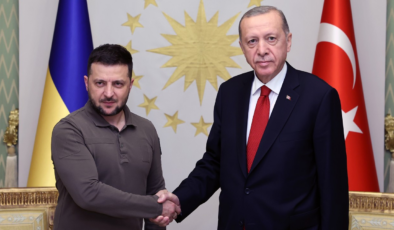 Cumhurbaşkanı Erdoğan, Ukrayna Devlet Başkanı Zelenskiy ile görüştü