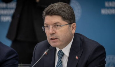 Bakan Tunç'tan Özel'e yanıt