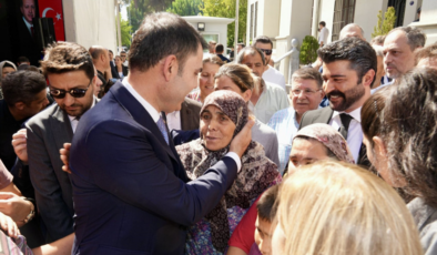 İzmir'deki orman yangınlarının ardından 281 yeni konutun temeli atıldı