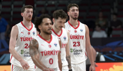 12 Dev Adam, Avrupa Basketbol Şampiyonası'nda ikide iki yaptı