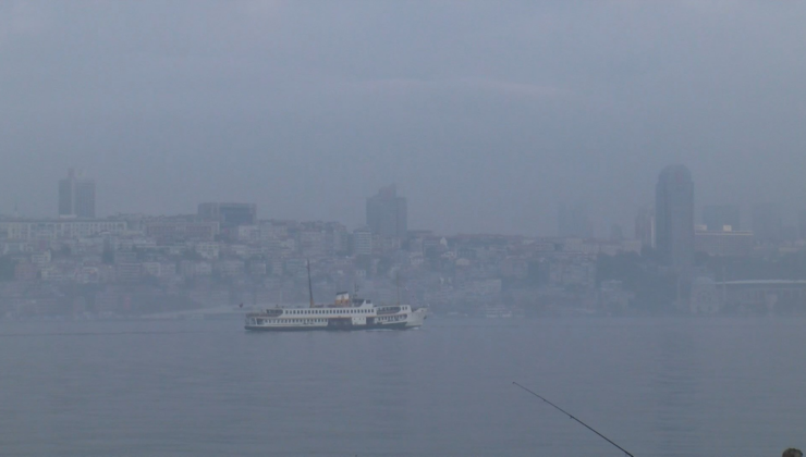 İstanbul Boğazı’nı sis kapladı