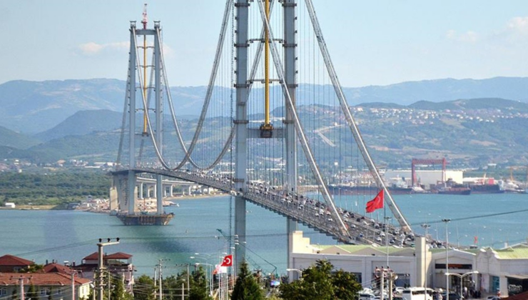 64 metreden yüksek gemilere Osmangazi Köprüsü altından geçiş yasağı