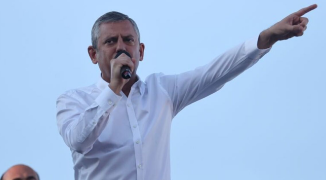 Özel'den 30 Ağustos Zafer Bayramı kutlaması