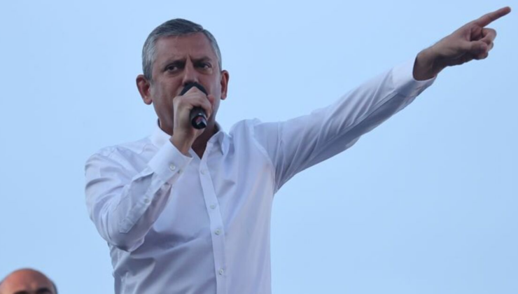 Özel'den 30 Ağustos Zafer Bayramı kutlaması