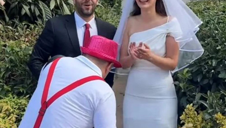 Sitare Akbaş 'Bebek mi geliyor' dedirtti