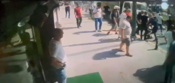 Yolu kapatan nakliyeciye meydan dayağı!