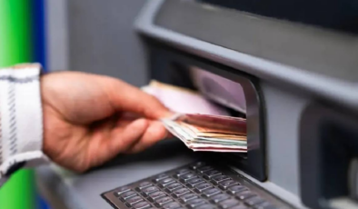 ATM'ye parası sıkışanlara önemli uyarı: Herkesin başına gelebilir