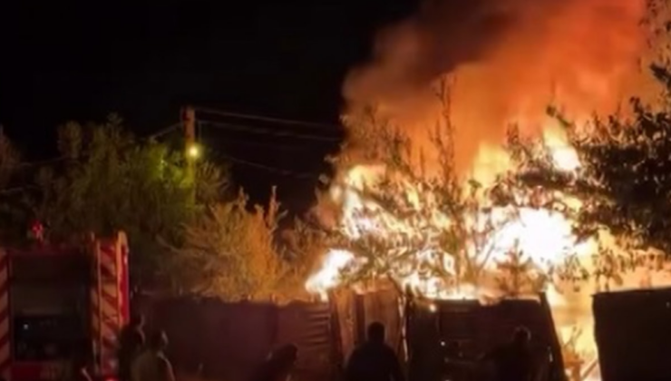 Sivas'ta yangın çıkan garaj küle döndü