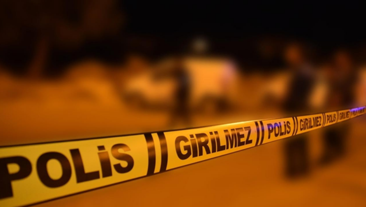 Kolonlarından ses gelen 18 daireli bina boşaltıldı