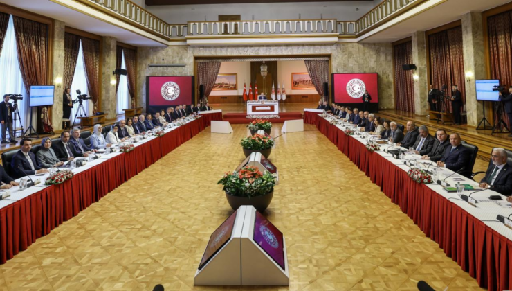 Tarihi komisyon ilk toplantısını yaptı