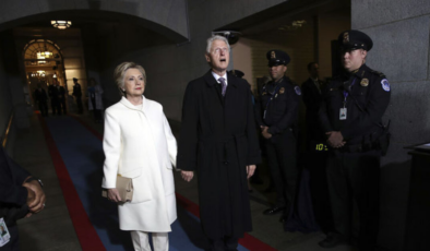 Clinton çifti ifadeye çağrıldı