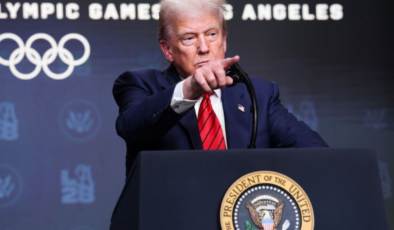 Trump'tan çip ithalatına yüzde 100 gümrük vergisi