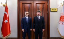 Fahrettin Altun'dan Adalet Bakanı Tunç'a ziyaret