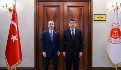 Fahrettin Altun'dan Adalet Bakanı Tunç'a ziyaret