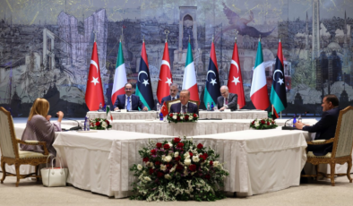 Akdeniz zirvesi: Erdoğan, Meloni ve Dibeybe ile görüştü