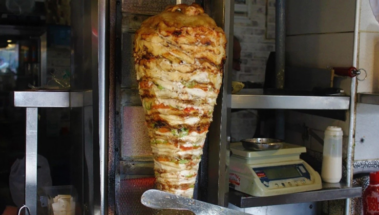 999 kişi zehirlenmişti: Kocaeli’deki döner skandalının sanıkları ilk kez hakim karşısında