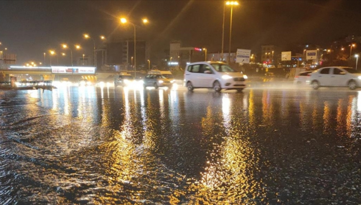 İstanbul'da gök gürültülü sağanak