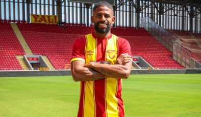 Sambacı sağ bek Göztepe'de!