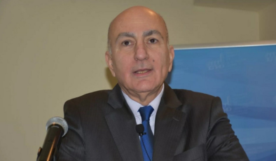 Mahfi Eğilmez, Ercan Kumcu'nun ardından yazdı: 'Yaşamını ülkenin dertlerine adamış bir Türkiye bürokratını kaybettik'