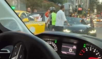 İstanbul'un göbeğinde haydutluk: Sopayla kadının üzerine yürüdü