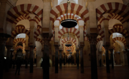 Kurtuba Cami-Katedrali'nde yangın