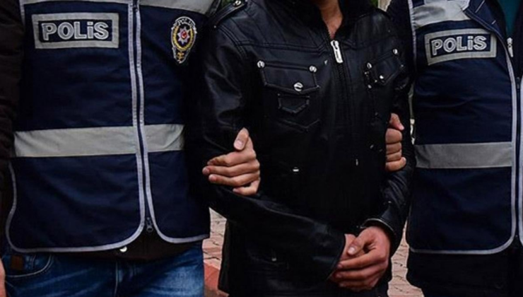 Tartıştığı kadın sürücünün aracını yumruklayan şahıs gözaltında